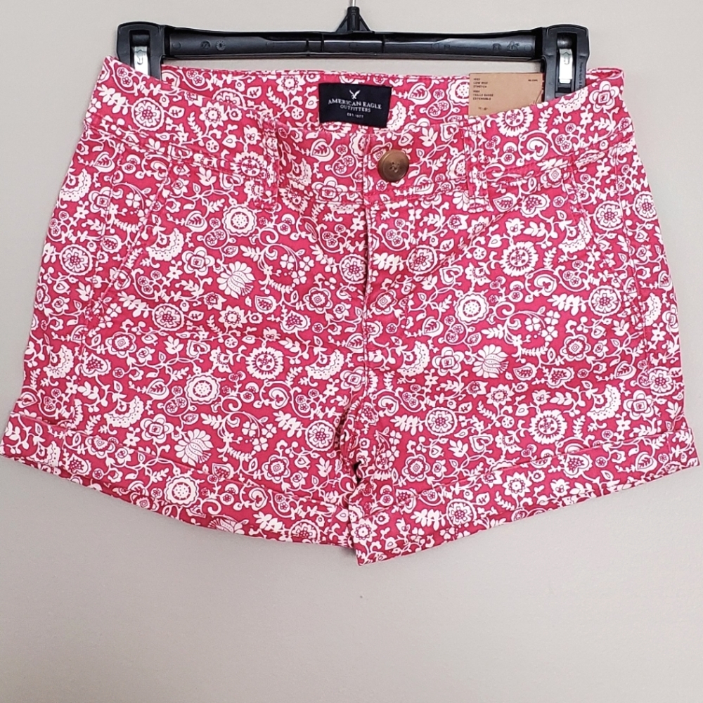 NWT American Eagle AE Midi Low Rise Shorts 00